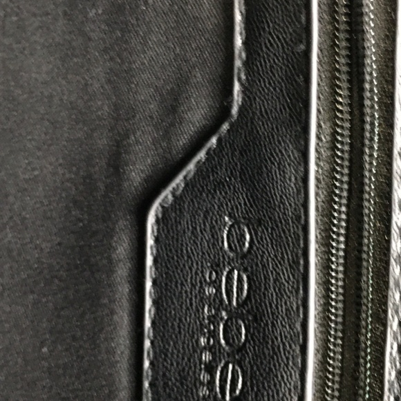 Bebe Black and White Tote bag - Picture 7 of 10